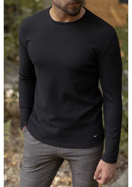 Siyah Renk Slim Fit Uzun Kollu Bisiklet Yaka Erkek T-shirt