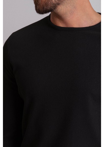 Siyah Renk Slim Fit Uzun Kollu Bisiklet Yaka Erkek T-shirt modelleri