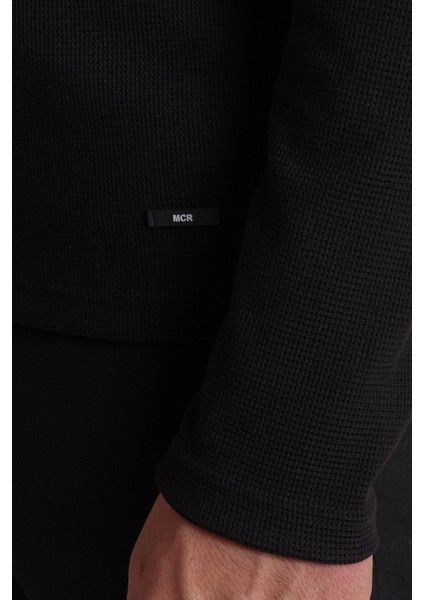 Siyah Renk Slim Fit Uzun Kollu Bisiklet Yaka Erkek T-shirt fırsatları