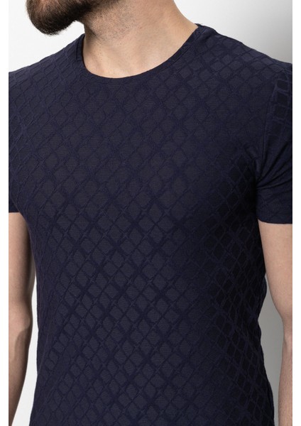 Desenli Lacivert Renk Slim Fit Bisiklet Yaka Erkek T-shirt fiyatları