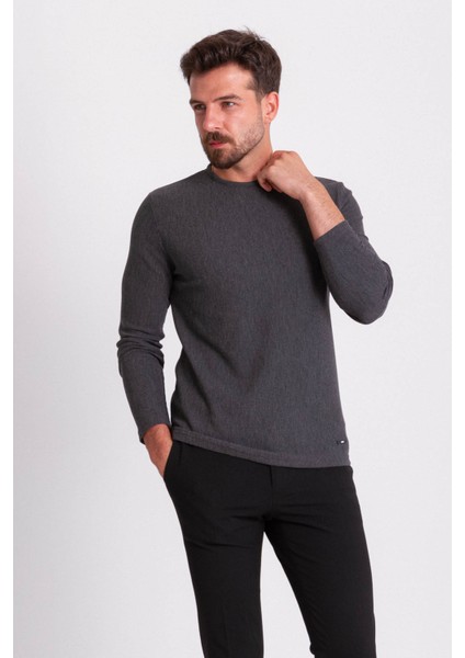 Antrasit Rengi Slim Fit Uzun Kollu Bisiklet Yaka Erkek T-shirt indirimleri