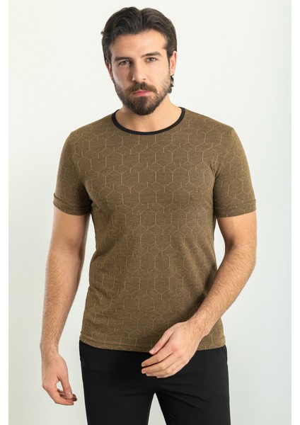 Desenli Kamel Rengi Slim Fit Bisiklet Yaka Erkek T-Shirt fırsatları