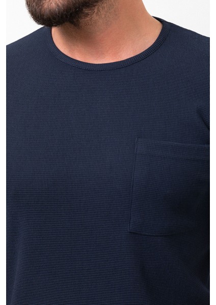 Desenli Lacivert Renk Slim Fit Bisiklet Yaka Basic Erkek T-Shirt fiyatları