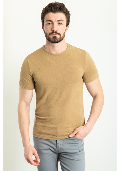 Kareli Desenli Bej Rengi Slim Fit Bisiklet Yaka Erkek T-Shirt
