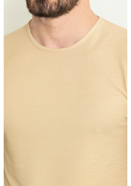 Düz Slim Fit Bisiklet Yaka Erkek T-Shirt fiyatları