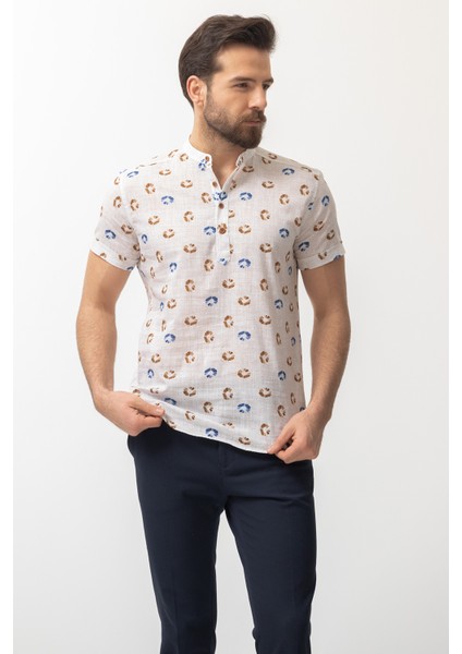 Desenli Beyaz Renk Yarım Patlı Slim Fit Kısa Kollu Hakim Yaka Erkek Gömlek fırsatları