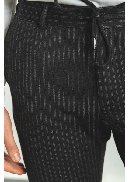 Çizgili Siyah Renk Super Slim Fit Beli Lastikli İpli Erkek Pantolon fiyatları