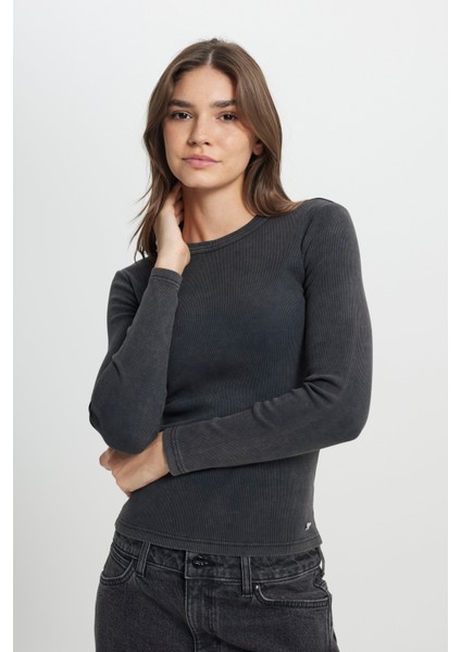 Slim Fit Dar Kesim Bisiklet Yaka Koyu Mavi Tişört fiyatları