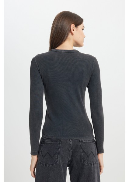 Slim Fit Dar Kesim Bisiklet Yaka Koyu Mavi Tişört indirimleri