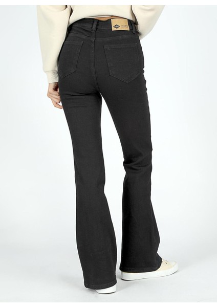 Normal Bel Normal Paça Flare Siyah Kadın Denim Pantolon 251 Lcf 121022 Luna Emılıa Venom fırsatları