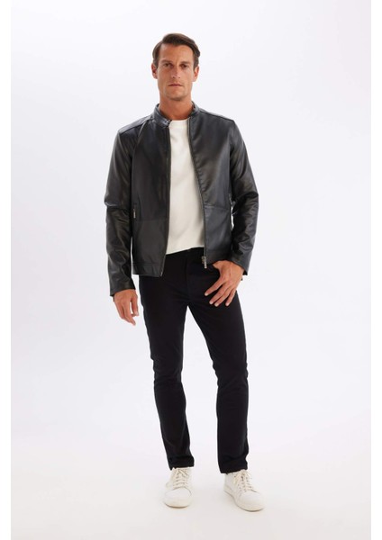 Erkek Siyah Slim Fit Dar Kesim Dik Yaka Fermuarlı Astarlı Mevsimlik Hafif İnce Suni Deri Mont Ceket C5632AX24AU