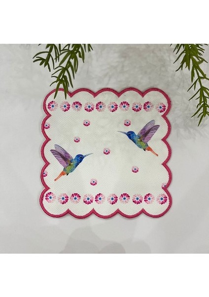 Mavi Pembe Kuş Dijital Baskılı, Kenarı Pembe Nakışlı Dekoratif Kokteyl Peçeteleri