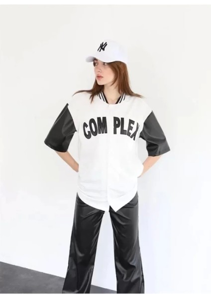 Pileli Store Complex Kolları Deri Kolej Oversize T-Shirt - Beyaz