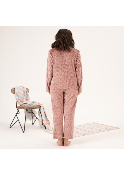 Desenli Önden Düğmeli Kadife Bayan Pijama Takım modelleri