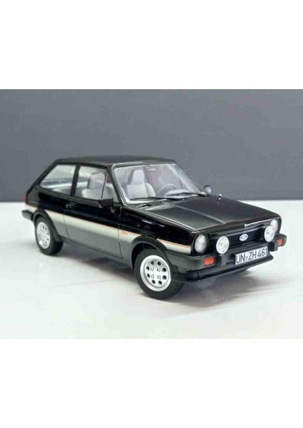 1:18 Ford Fiesta Xr2 Diecast Metal Kapalı Gövde Model