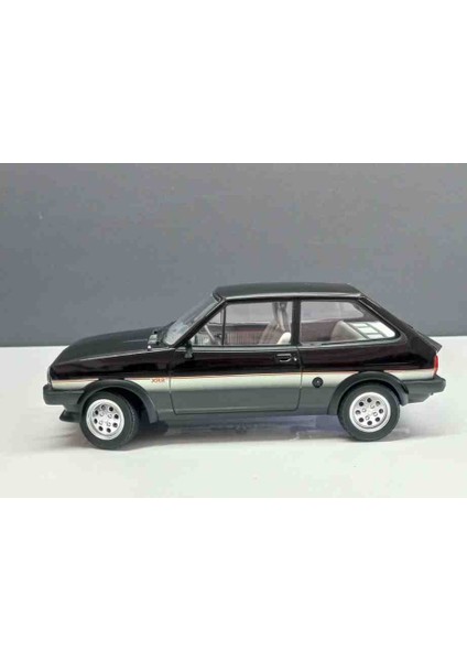 1:18 Ford Fiesta Xr2 Diecast Metal Kapalı Gövde Model fırsatları