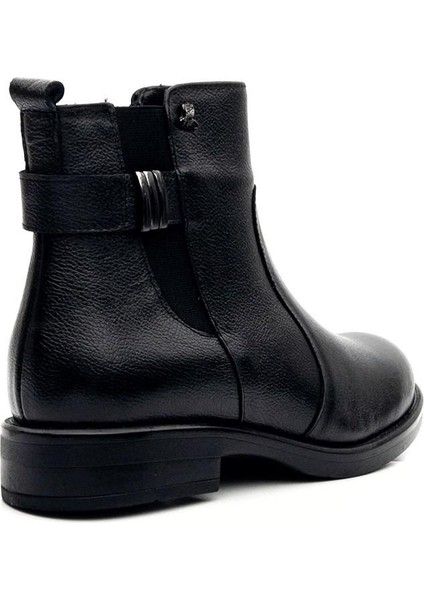 1852533K Kadın Deri Fermuarlı Kısa Bot modelleri