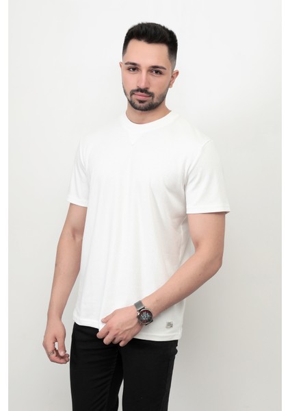 Beyaz Baskısız Erkek T-Shirt O Yaka Regular Fit T-Shirt 2407