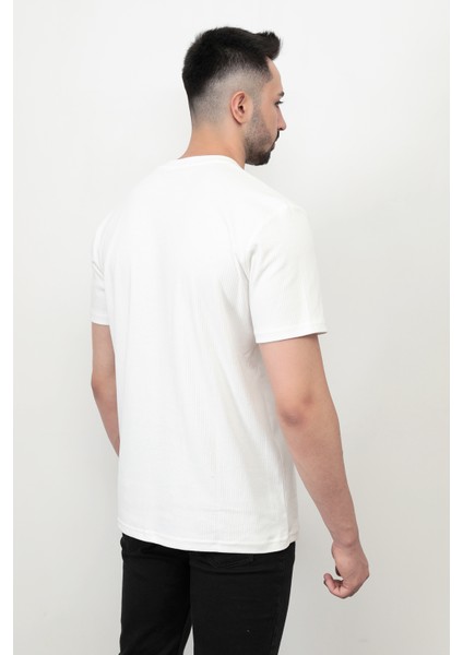 Beyaz Baskısız Erkek T-Shirt O Yaka Regular Fit T-Shirt 2407