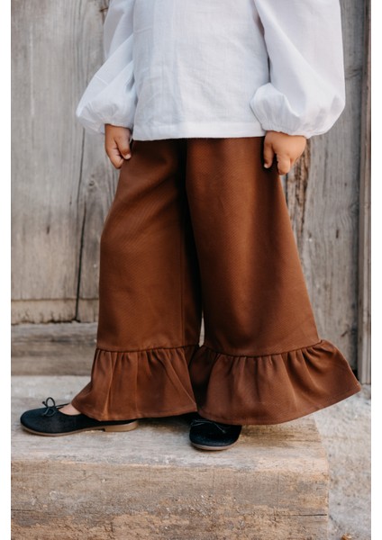 Freya Fırfırlı Etek Görünümlü Kahverengi Pantolon fırsatları