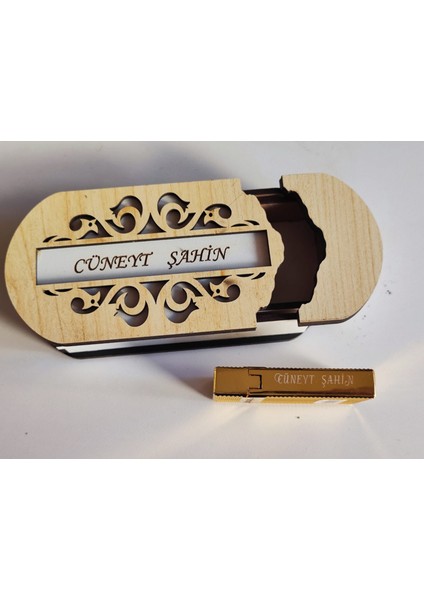 Çakmak Kişiye Özel Isim Yazılı ve Mdf Tasarım Kutulu NO:203 fiyatları