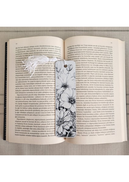 Çiçek Desenli Püsküllü Kabartmalı Kitap Ayracı 3D 3 Boyutlu Altındal Home indirimleri