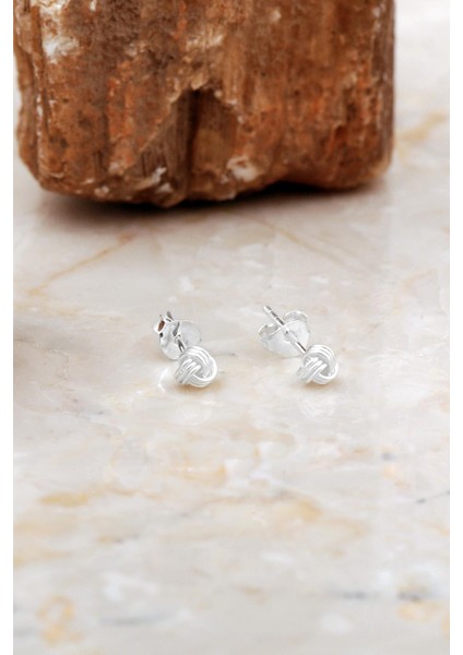 4 mm Küçük Boy Sarma Elişi Gümüş Küpe 7071
