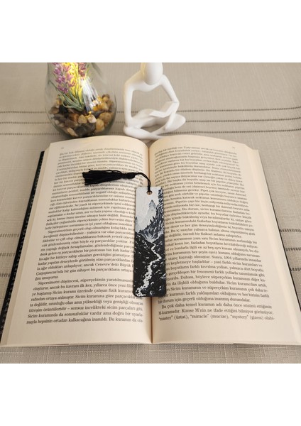 Dağ Manzaralı Püsküllü Kabartmalı Kitap Ayracı 3D 3 Boyutlu Altındal Home