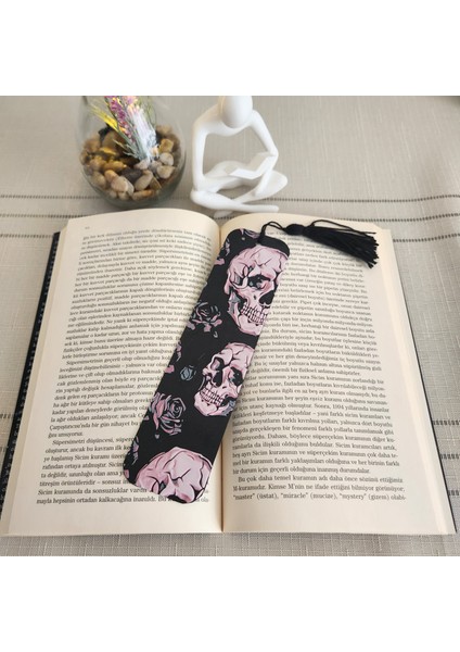 Kuru Kafa Desenli Püsküllü Kabartmalı Kitap Ayracı 3D 3 Boyutlu Altındal Home