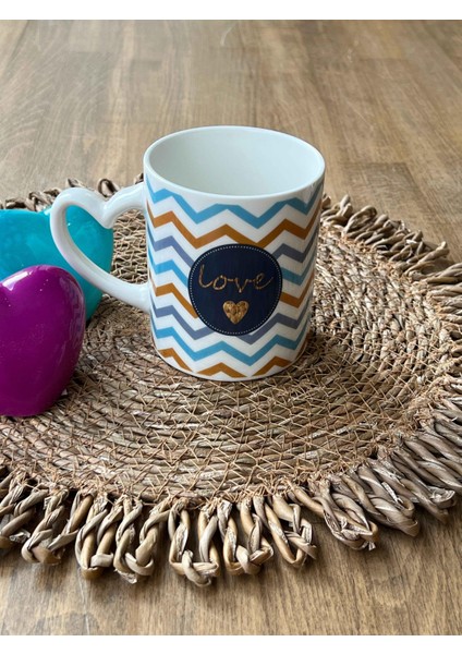 Beyaz Mix Zigzag Porselen Kupa