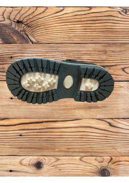 Deri Nubuk Çocuk Bot Kürklü Kaymaz Cat Model Siyah fiyatları