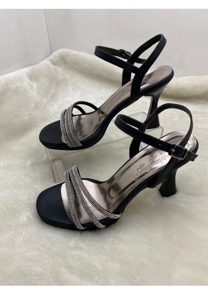 Siyah Taşlı Üç Şeritli Kadeh Ökçeli Ayakkabı K.e.t.1 Siyah 38 ST01953-SİYAH-38