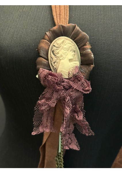 Özel Tasarım Etnik Kahverengi Kadın Kolye Boy 38 cm fiyatları