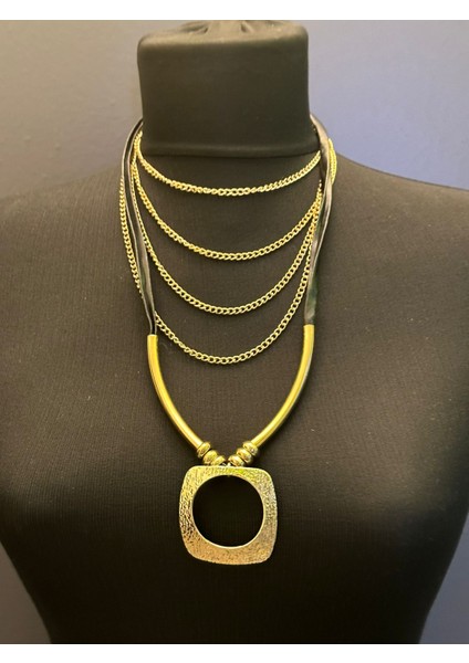 Çoklu Zinirli Tasarım Uçlu Kadın Kolye Boy 25 cm