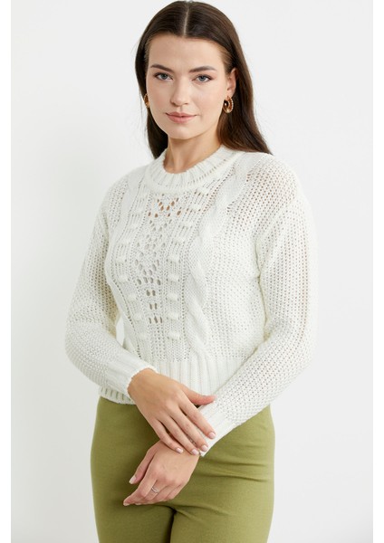 Saç Örgü Motifli Crop Yünlü Triko Kazak - Kemik