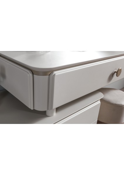 Petunya Şifonyer fırsatları