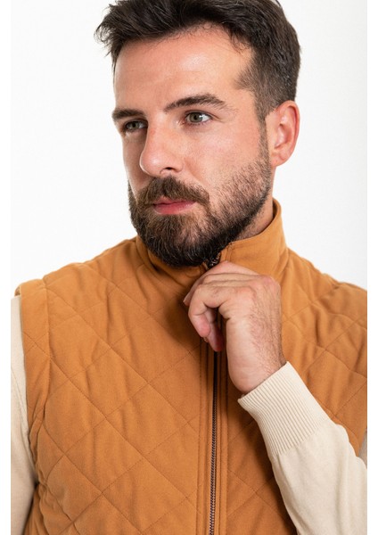 Kapitone Kamel Rengi Slim Fit Hakim Yaka Erkek Yelek