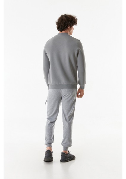 Basic Bisiklet Yaka Sweatshirt fırsatları