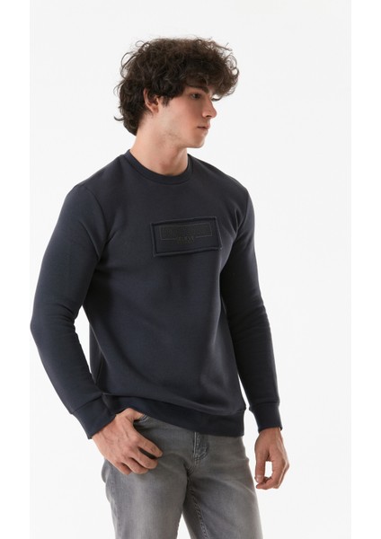 Yazı Baskılı Bisiklet Yaka Sweatshirt fırsatları
