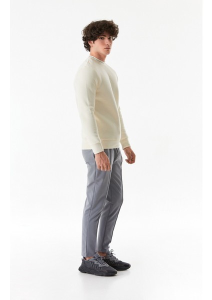 Yazı Baskılı Dik Yaka Sweatshirt indirimleri