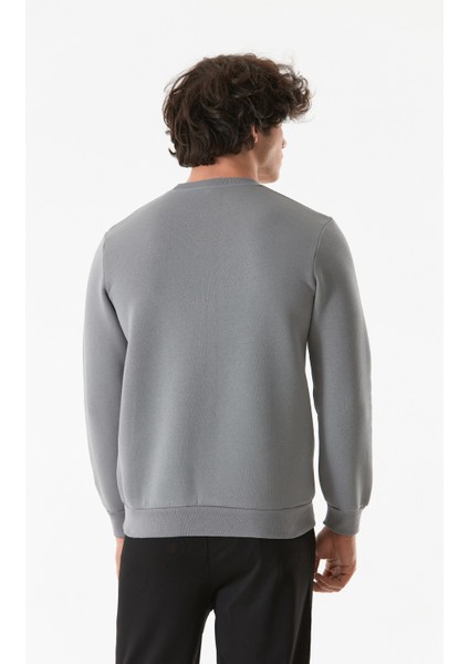 Kabartma Baskılı Bisiklet Yaka Sweatshirt indirimleri