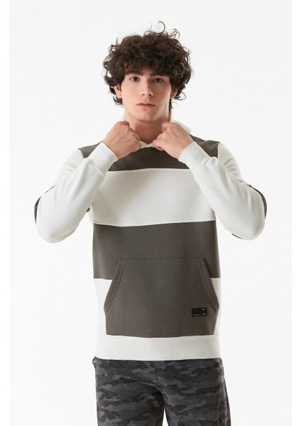 Renk Bloklu Kanguru Cepli Kapüşonlu Sweatshirt