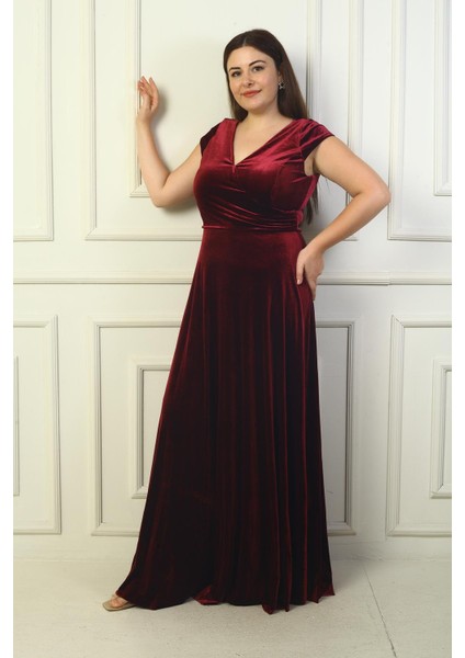 Kadın Ön Arka V Yaka Yanı Büzgülü Yarım Ay Kollu Büyük Beden Uzun Kadife Elbise