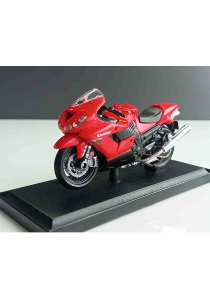 Modèle Réduit Moto Kawasaki Ninja ZX-7R 1/18 Rouge - Marque Maisto, Occasion Très Bon état Avec Socle
