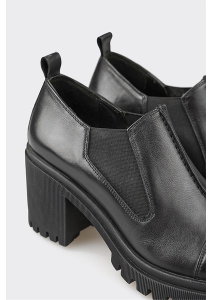 Siyah Deri Kadın Ayakkabı fırsatları