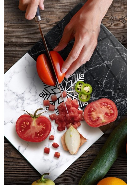 Cam Kesme Tahtası Siyah Beyaz Kar Tanesi Desenli 20X30 cm fiyatları