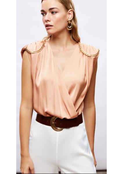 Zincir Detaylı Bodysuit fırsatları