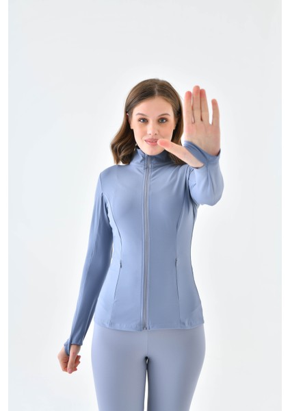 Kadın Sporcu Hırkası Slim Fit Comfort Light Warm fırsatları
