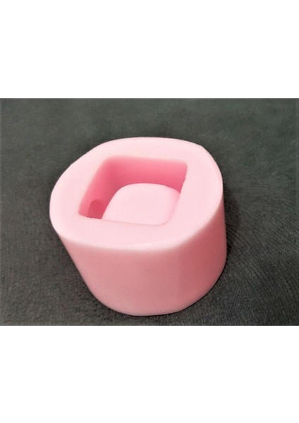3 Boyutlu 3,7cm Piramit Mum Silikon Kalıp K-1341, Kokulu Taş Sabun Alçı Mum Kalıbı