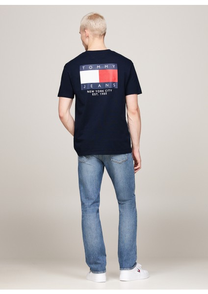 Tommy Jeans Bisiklet Yaka Baskılı Lacivert Erkek T-Shirt DM0DM19695C1G Reg Rwb Sıg Flag Tee